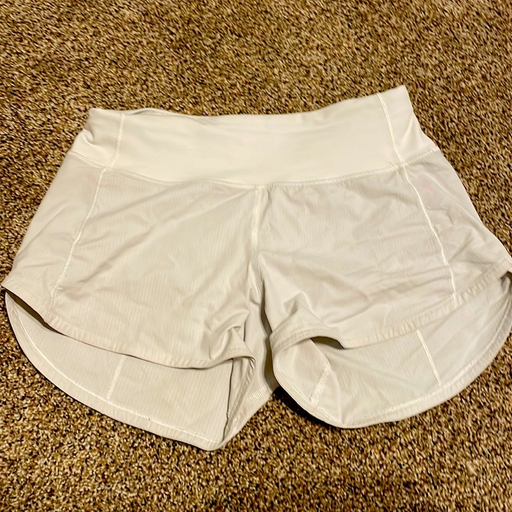 White speed up lululemon shorts size 2 tall